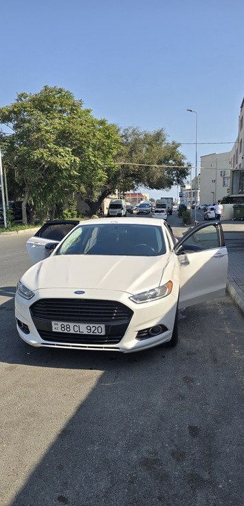Ford Fusion (North America), 2014 il, 250000 km — Avtomobillər (4)