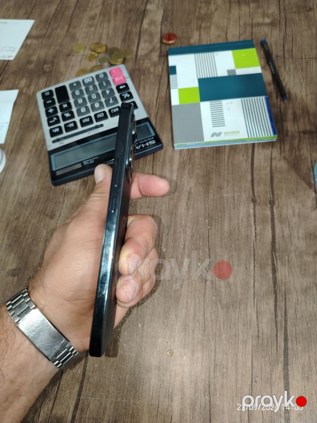 Smartfon – qara rəng, arxa tərəfində Azərbaycan rəmzi olan naxışlı — Digər smartfonlar, Fatmayı (2)