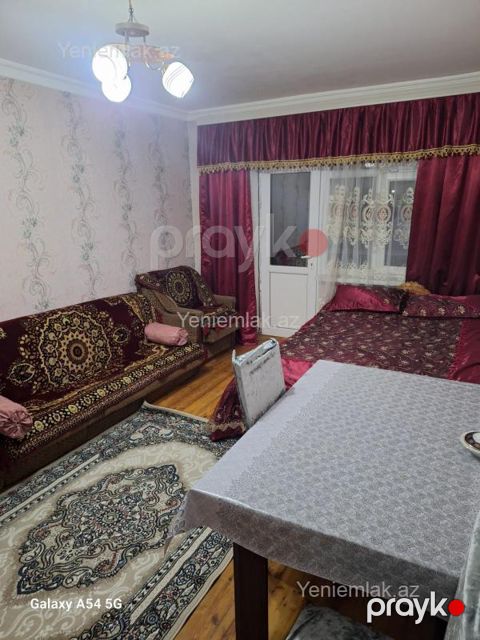 Satılır 1 otaqlı Bina evi menzil (Köhnə tikili), 32 m², 4-cü mikrorayon — Sumqayıt