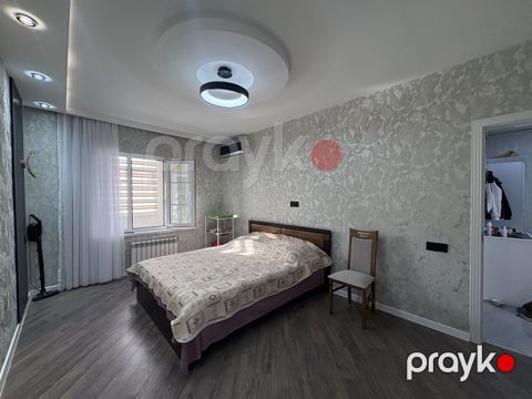 Satılır 3 otaqlı köhnə tikili 80 m² — Bakı
