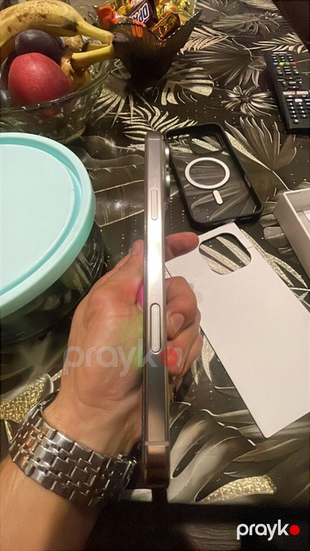 IPhone 16 Pro Max, 1 TB, Qara, Simsiz şarj — Apple iPhone, Masazır (6)