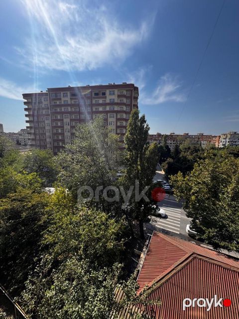 Satılır 3 otaqlı köhnə tikili 65 m² — Bakı