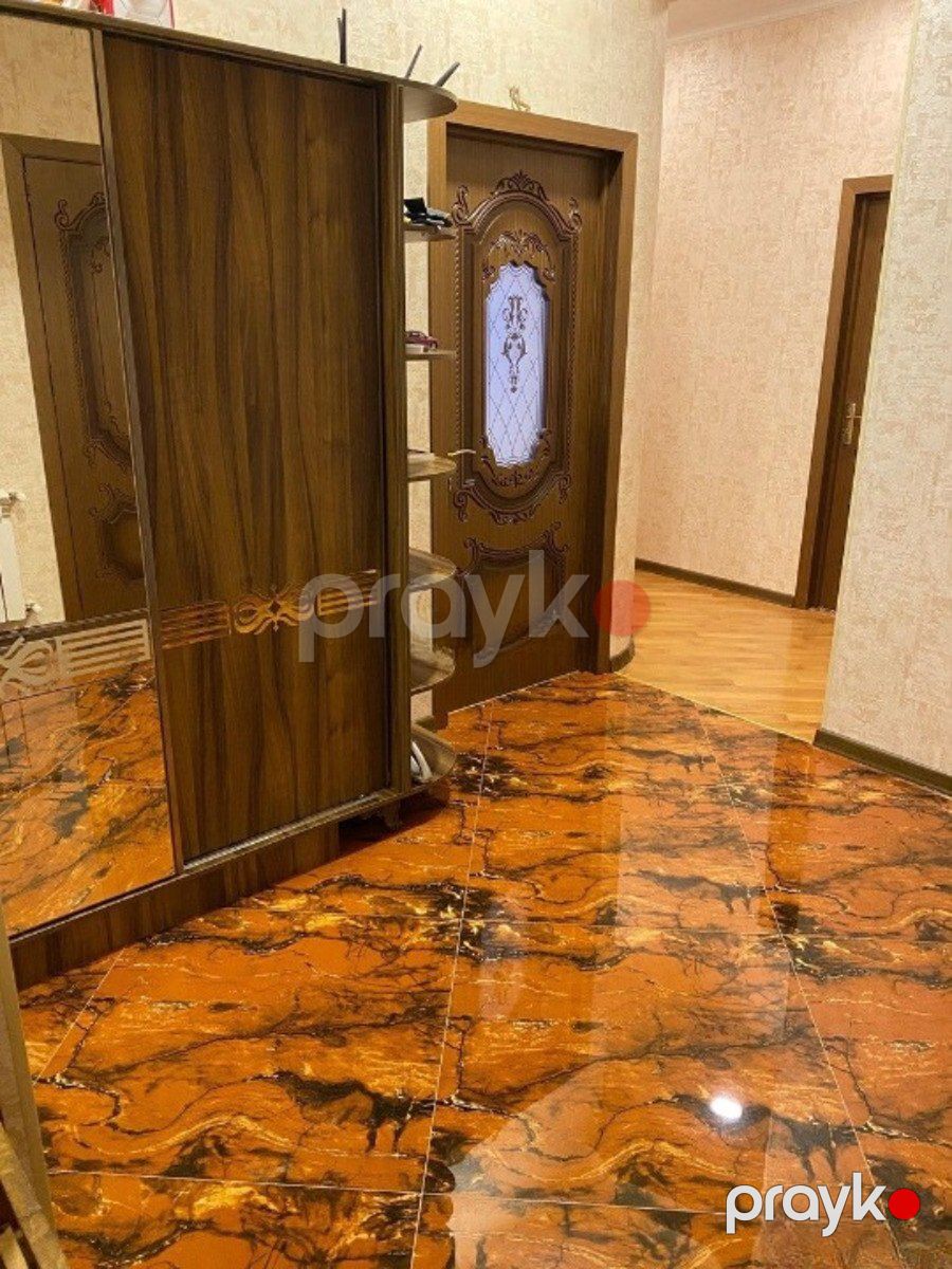 Satılır 2 otaqlı köhnə tikili 86 m² — Mənzil, Bakı (7)
