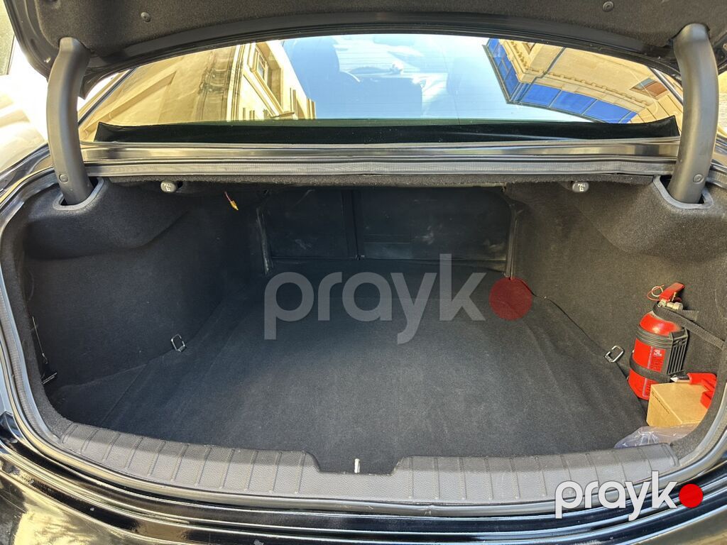 Hyundai Azera – biznes sinfi sedan Xüsusiyyətlər: - Korpusu: 4 qapılı — Avtomobillər, Bakı (9)