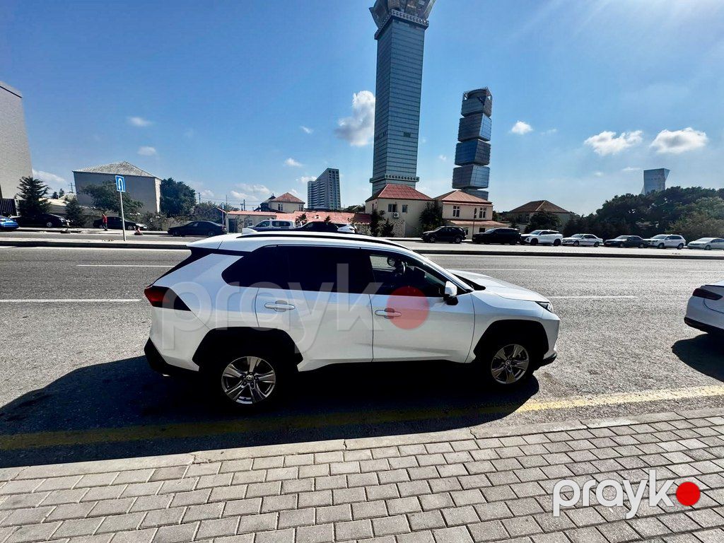 Toyota RAV4, 2.5 L, 1.6 kWh, 2023 il, 44 320 km — Avtomobillər, Bakı (3)
