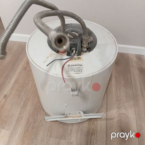 Ariston su qızdırıcısı – model SG 50 R - Tutum: 50 litr - Güc: 1500 W — Bakı