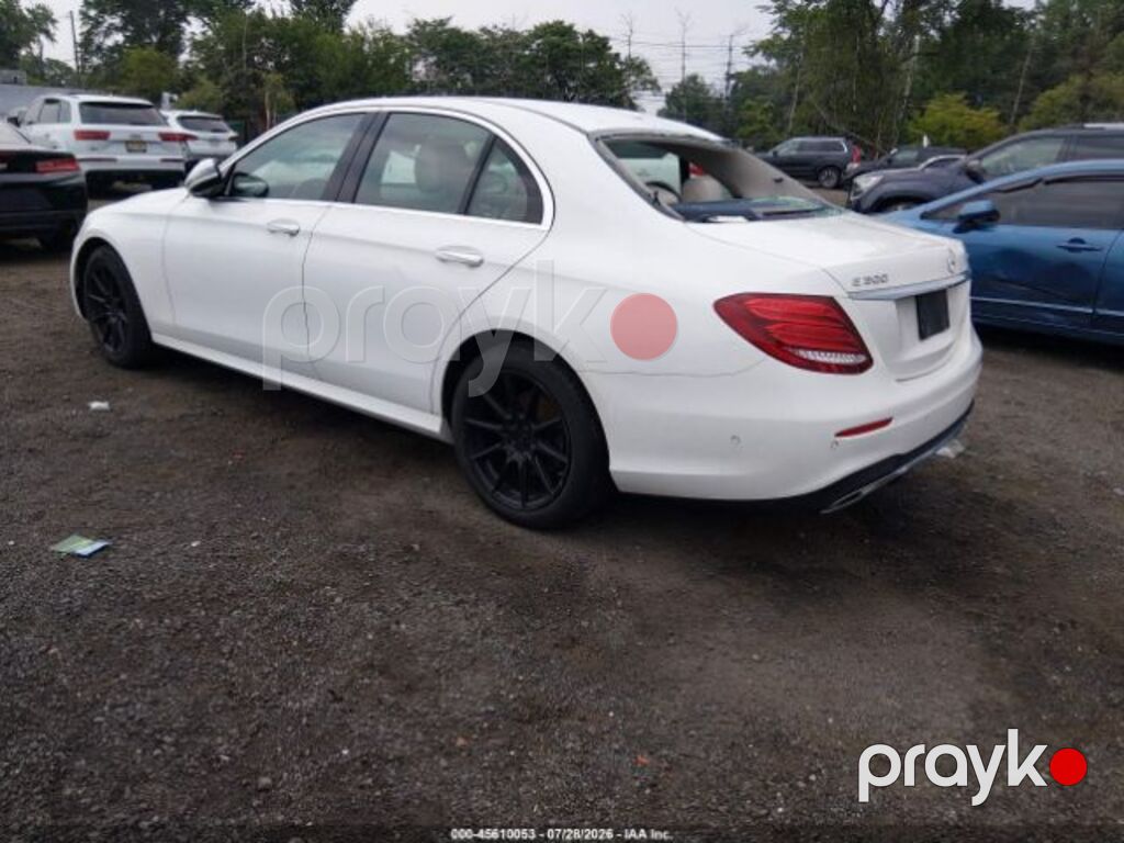 Mercedes E 300 4MATIC, 2.0 L, 2018 il, 186 555 km — Avtomobillər (4)