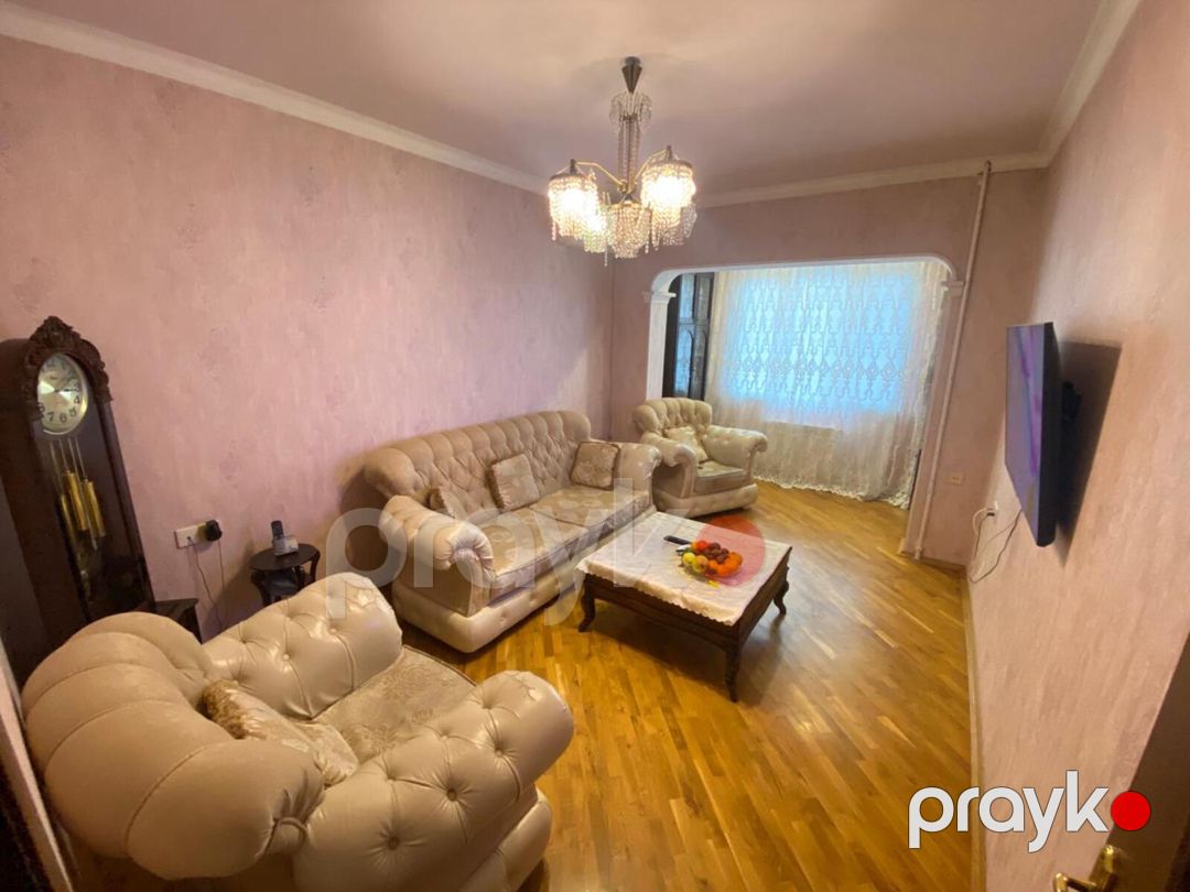 Satılır 4 otaqlı köhnə tikili 108 m² — Mənzil, Bakı (2)
