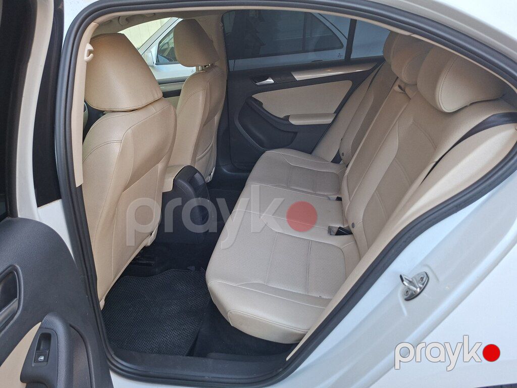 Volkswagen Jetta, 1.4 L, 2017 il, 197 768 km — Avtomobillər, Bakı (9)