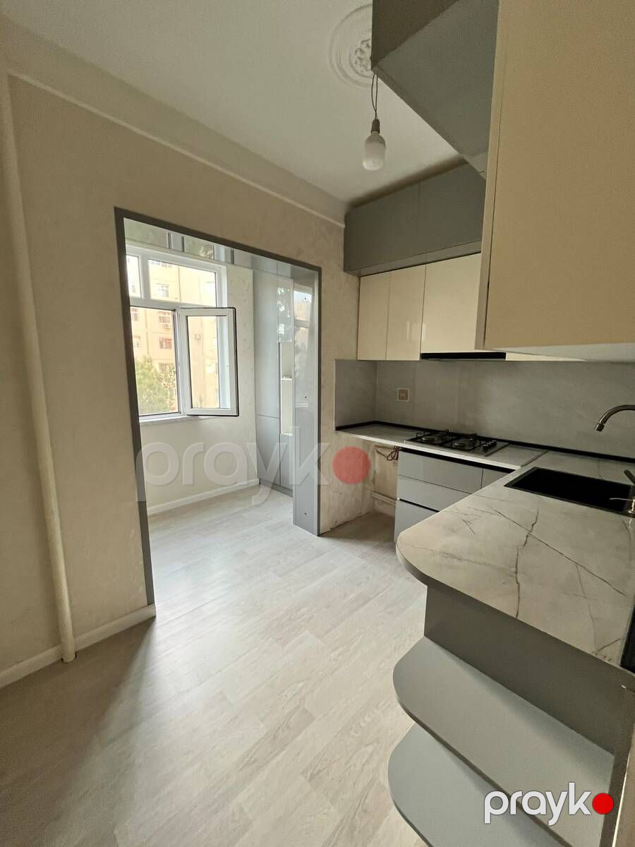 Satılır 2 otaqlı köhnə tikili 65 m² — Mənzil, Bakı (9)