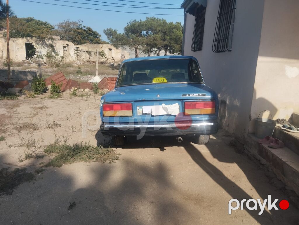 VAZ (Lada) 2107: 1.7 l 2003 il Sedan — Avtomobillər, Digah (8)