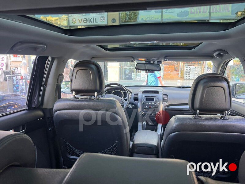 Kia Sorento — Minik avtomobili icarəsi, Bakı (4)