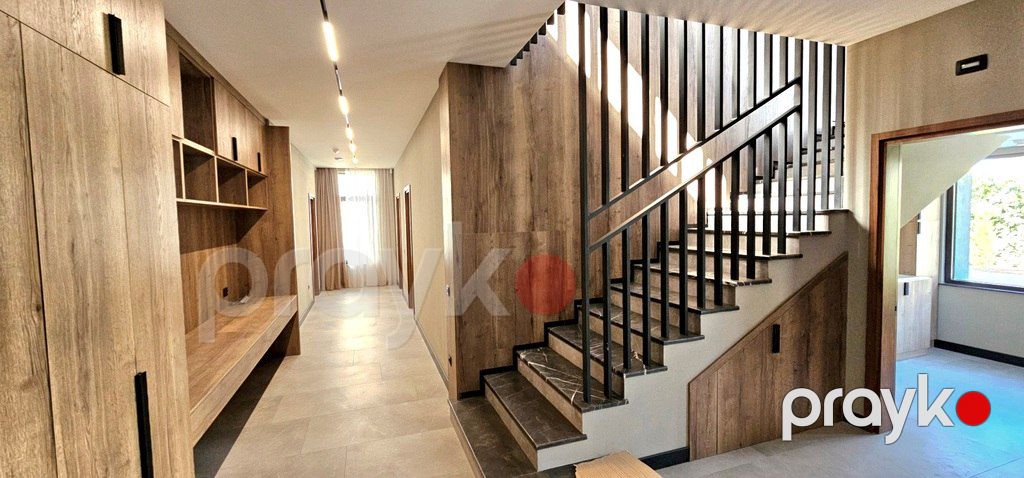Satılır 5 otaqlı həyət evi/bağ evi 300 m² — Ev, villa, Bakı (12)