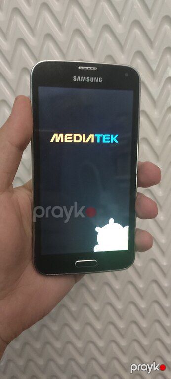 Samsung Galaxy S5 Charcoal Black 32GB/2GB — Bakı
