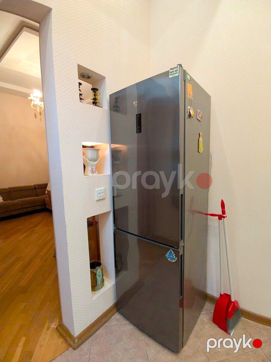 Satılır 4 otaqlı köhnə tikili 135 m² — Mənzil, Bakı (9)