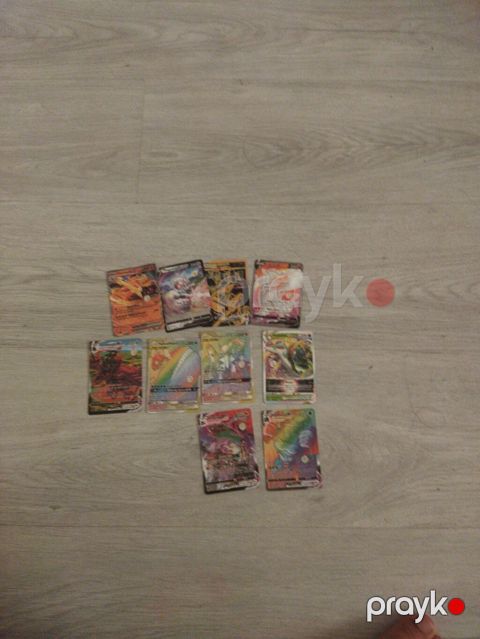 Pokémon kolleksiya kartları dəsti - Şəkildə görünən müxtəlif Pokémon — Bakı