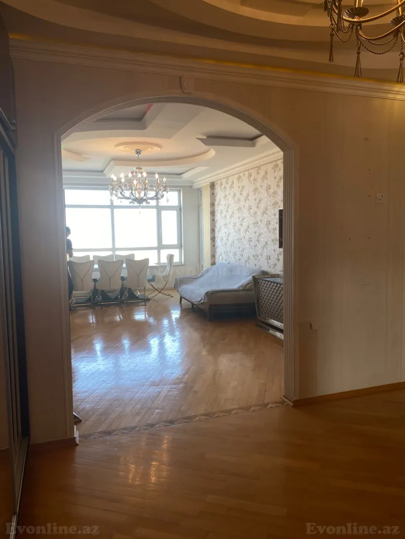 Satılır 3 otaqlı Mənzil Yeni tikili 143 m² Bakı, Yasamal r., İnşaatçılar m., Yeni Yasamal — Mənzil, Bakı (6)