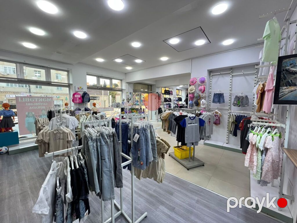 Əhmədlidə 250 m² 2 mərtəbəli kommersiya obyekti icarəyə verilir — Uşaq geyimi, Bakı (5)