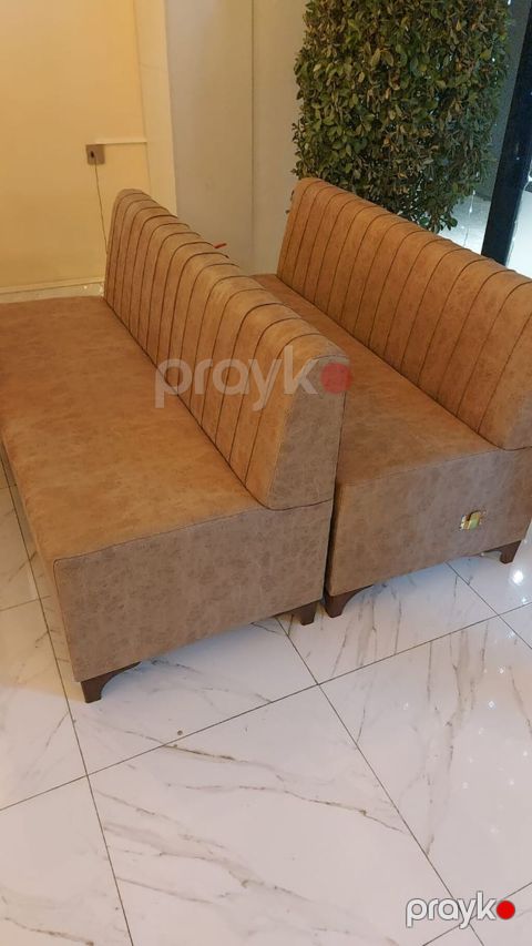 Kafe restoran chay evi uchun 4 eded divan her biri 200 Azn. Her biri — Bakı