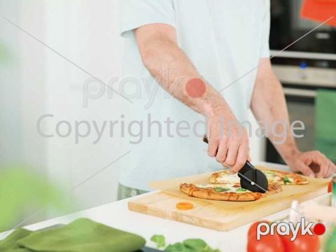 Pizza Bıçağı Fiskars FF Pizza Wheel 1019533 — Bakı