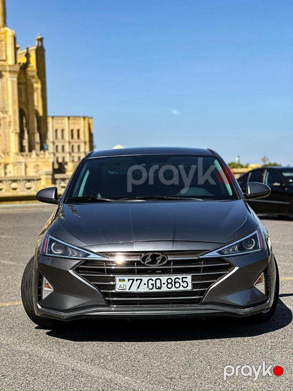 Hundai Elantra 2018 — Minik avtomobili icarəsi, Bakı (2)