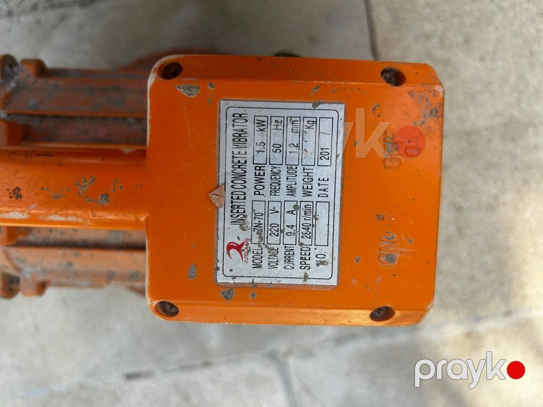 Beton vibratoru, şlanqı ilə (ZN-70) — Təmir və inşaat, Bakı (2)