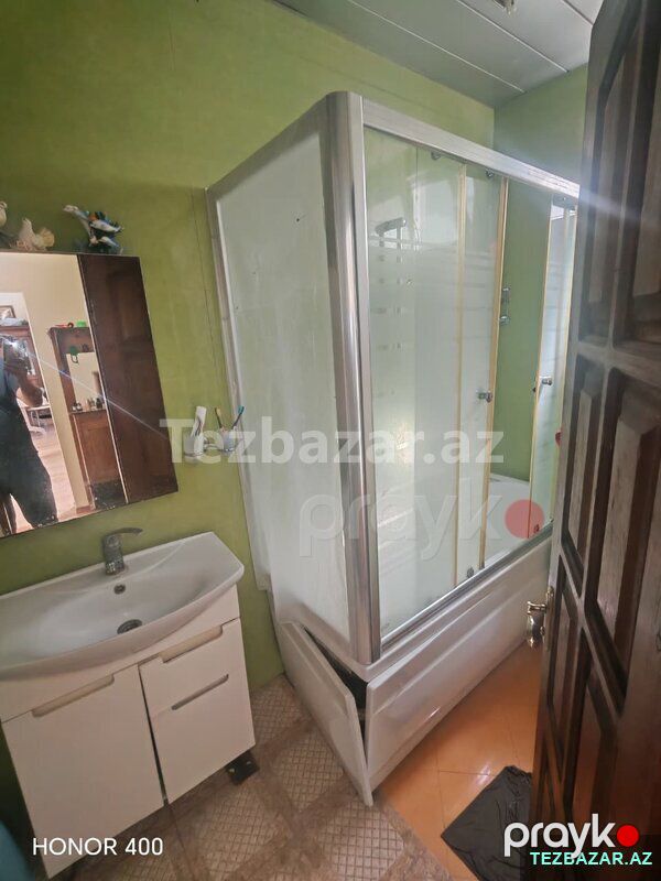 Xaqani Ticarət Mərkəzinin qarşısında — Mənzil, Bakı (8)