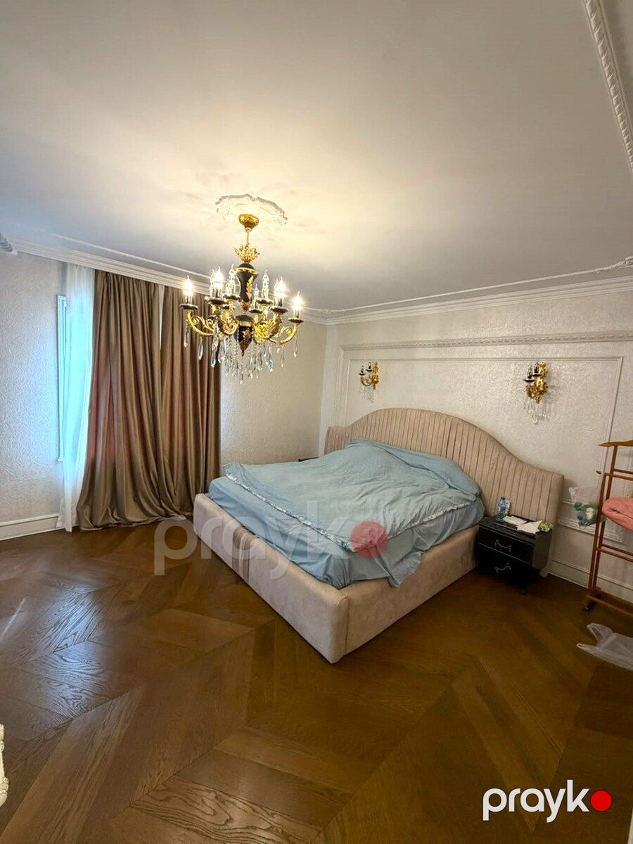 Satılır 4 otaqlı köhnə tikili 215 m² — Mənzil, Bakı (8)