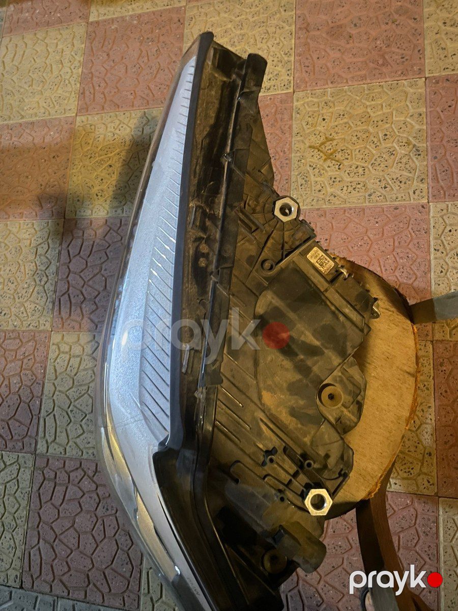 BMW G30 sol farası — Ehtiyat hissələri və aksesuarlar, Bakı (3)