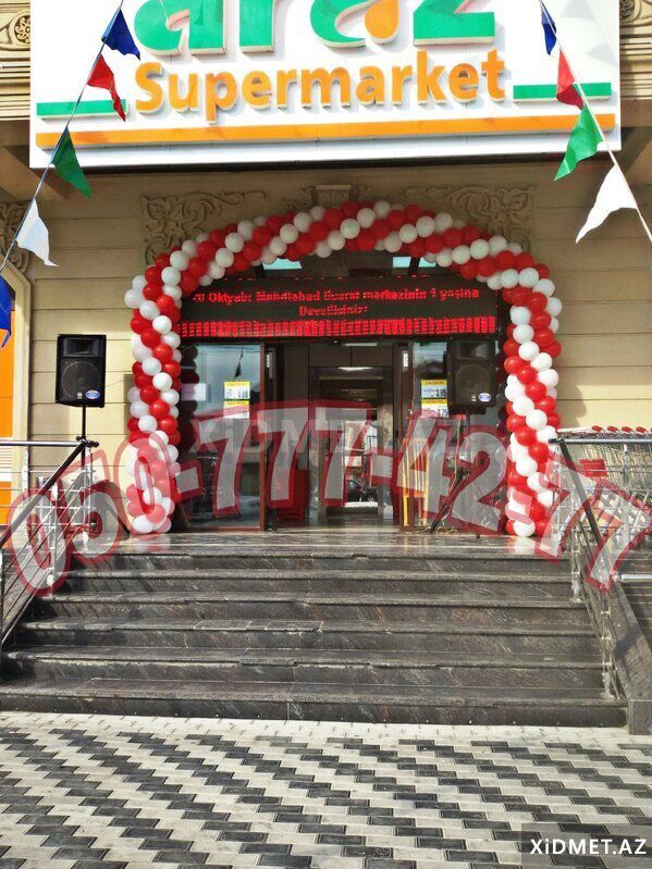 Açılış şarlar — Reklam işləri, Bakı