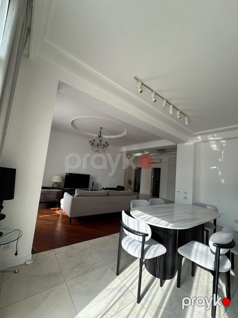 Satılır 4 otaqlı yeni tikili 141 m² — Bakı