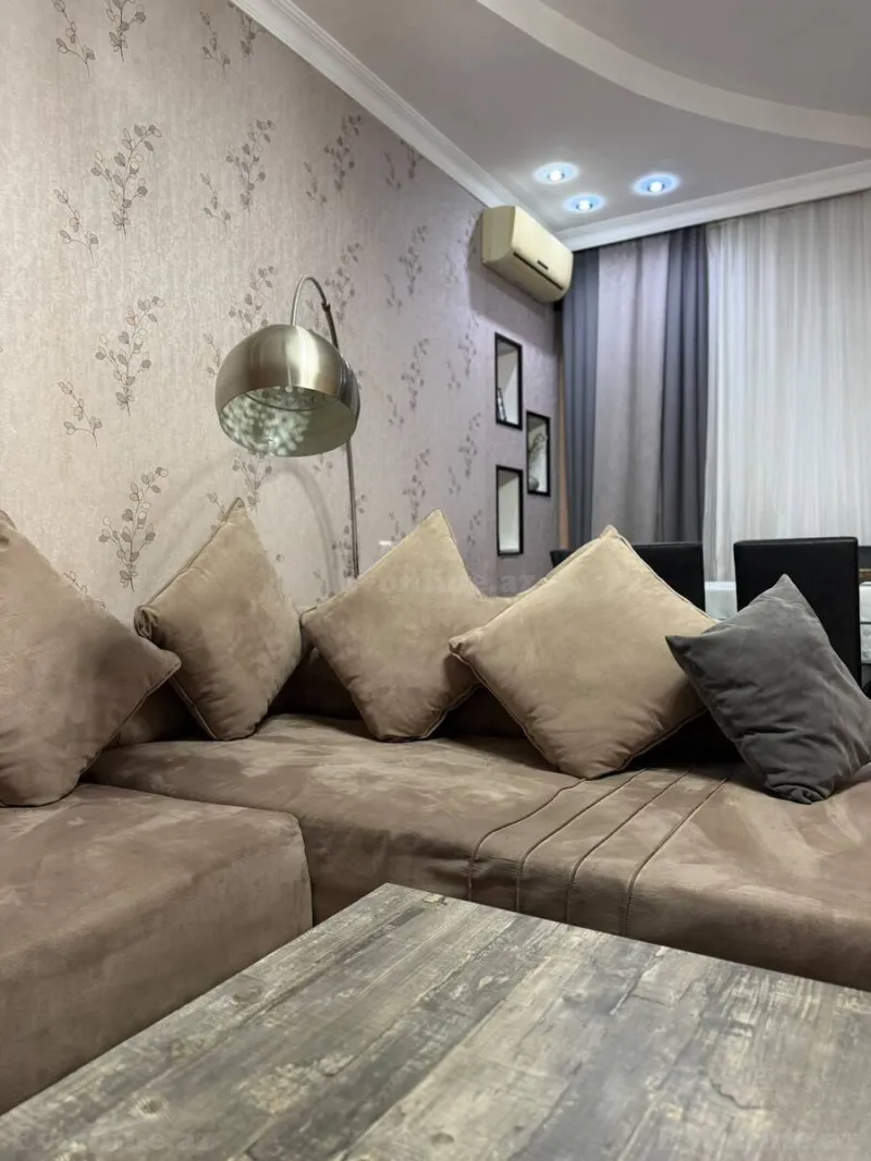 Kirayə verilir 3 otaqlı Mənzil Yeni tikili 162 m² Bakı, Nəsimi r., 28 May m — Mənzil, Bakı (3)