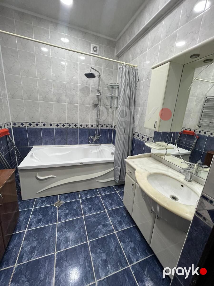 Satılır 2 otaqlı köhnə tikili 65 m² — Mənzil, Bakı (5)