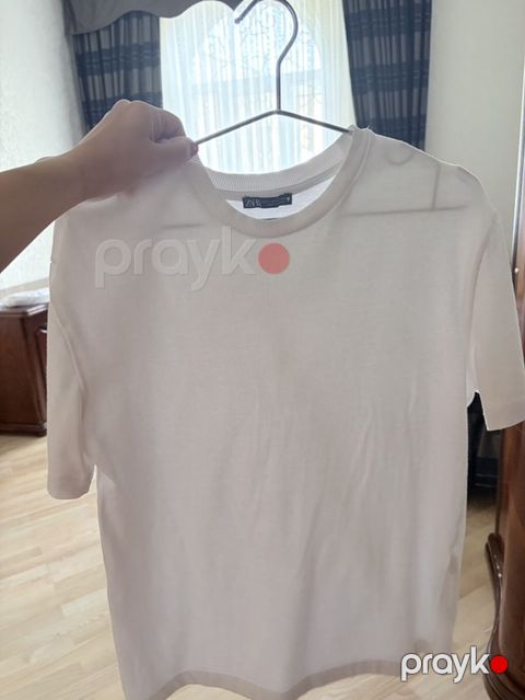 Zara qadınT‑shirt - Rəng: ağ - Model: klassik crew neck (yuvarlaq — Bakı