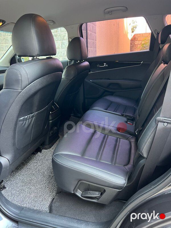 Kia Sorento — Minik avtomobili icarəsi, Bakı (5)