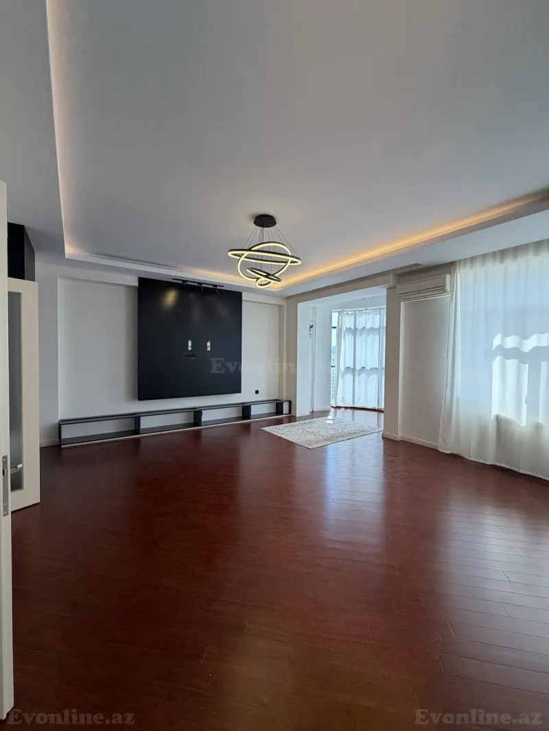 Satılır 3 otaqlı Mənzil Yeni tikili 130 m² Bakı, Nərimanov r., Gənclik m — Mənzil, Bakı (3)