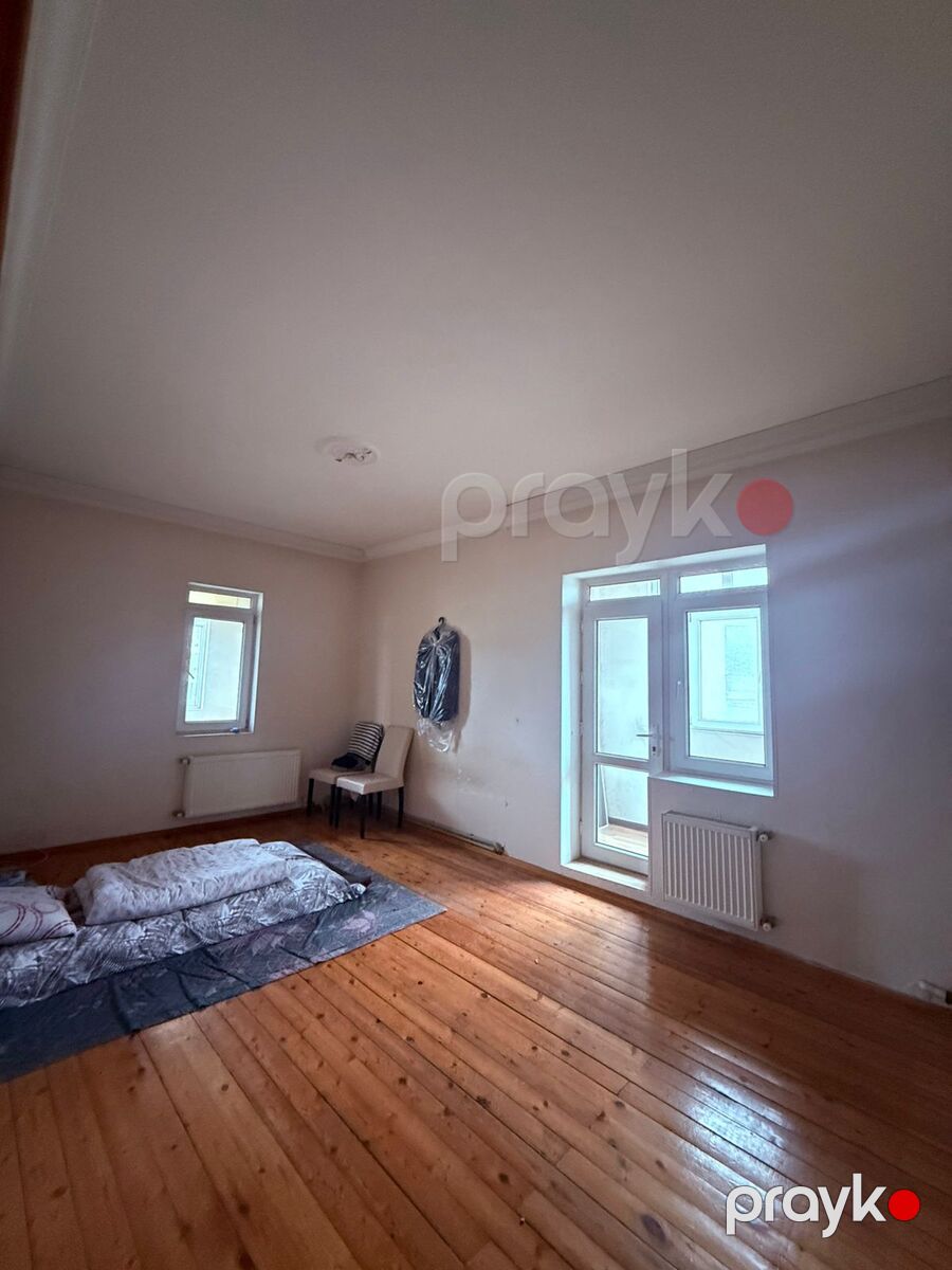 Satılır 4 otaqlı köhnə tikili 110 m² — Mənzil, Bakı (7)