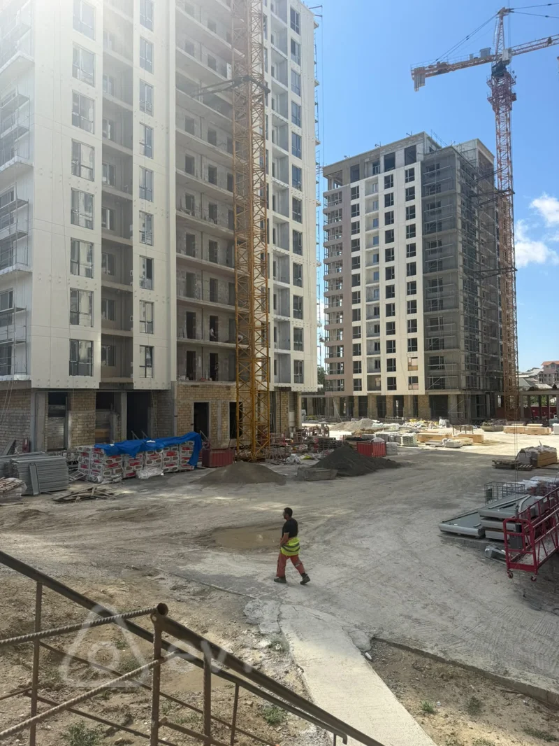2 otaqlı mənzil, 96 m², İctimai televiziyanın arxası — Bakı