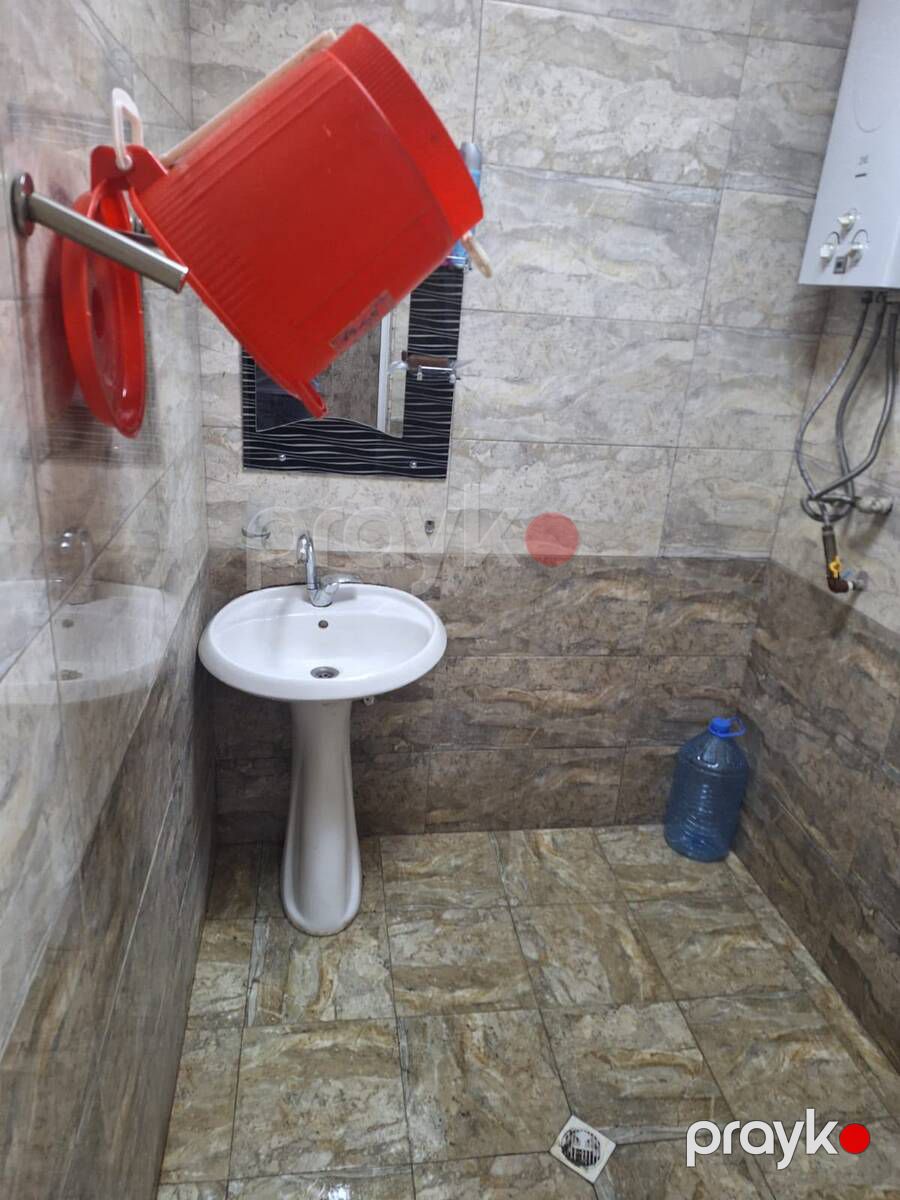İcarəyə verilir 2 otaqlı köhnə tikili 40 m² — Mənzil, Bakı (5)