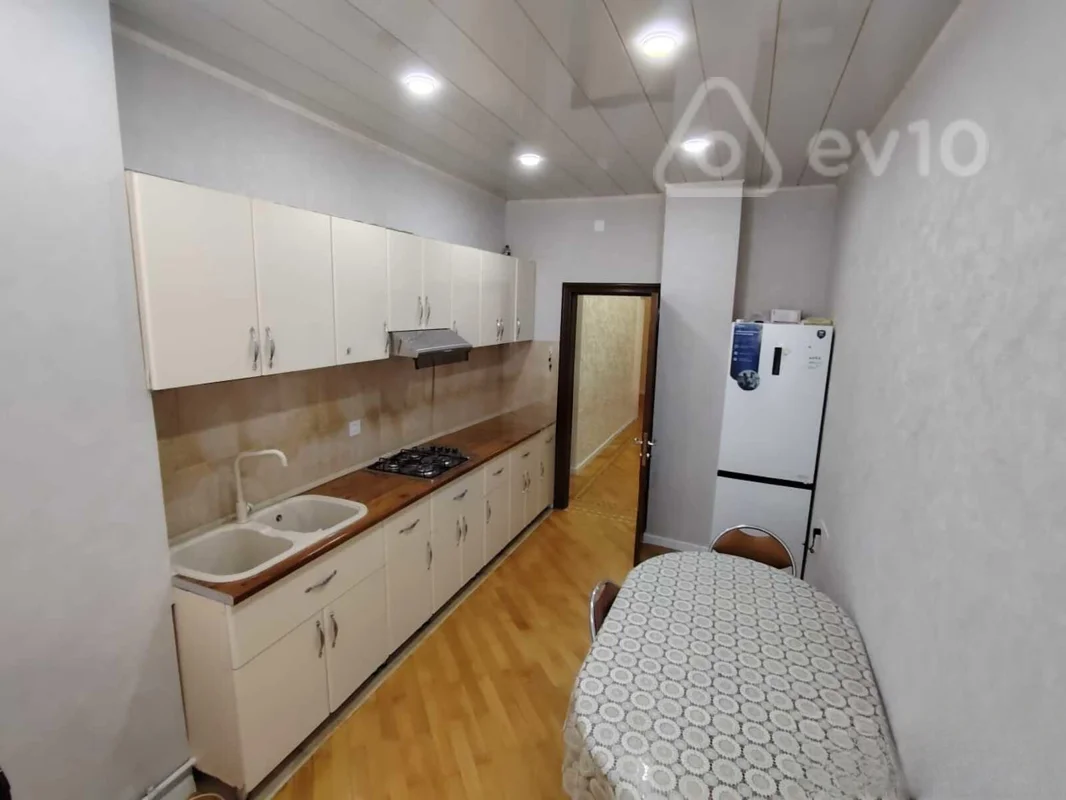 3 otaqlı mənzil, 106 m², Y/Yasamal E.Ehmedov 26 — Mənzil, Bakı (9)