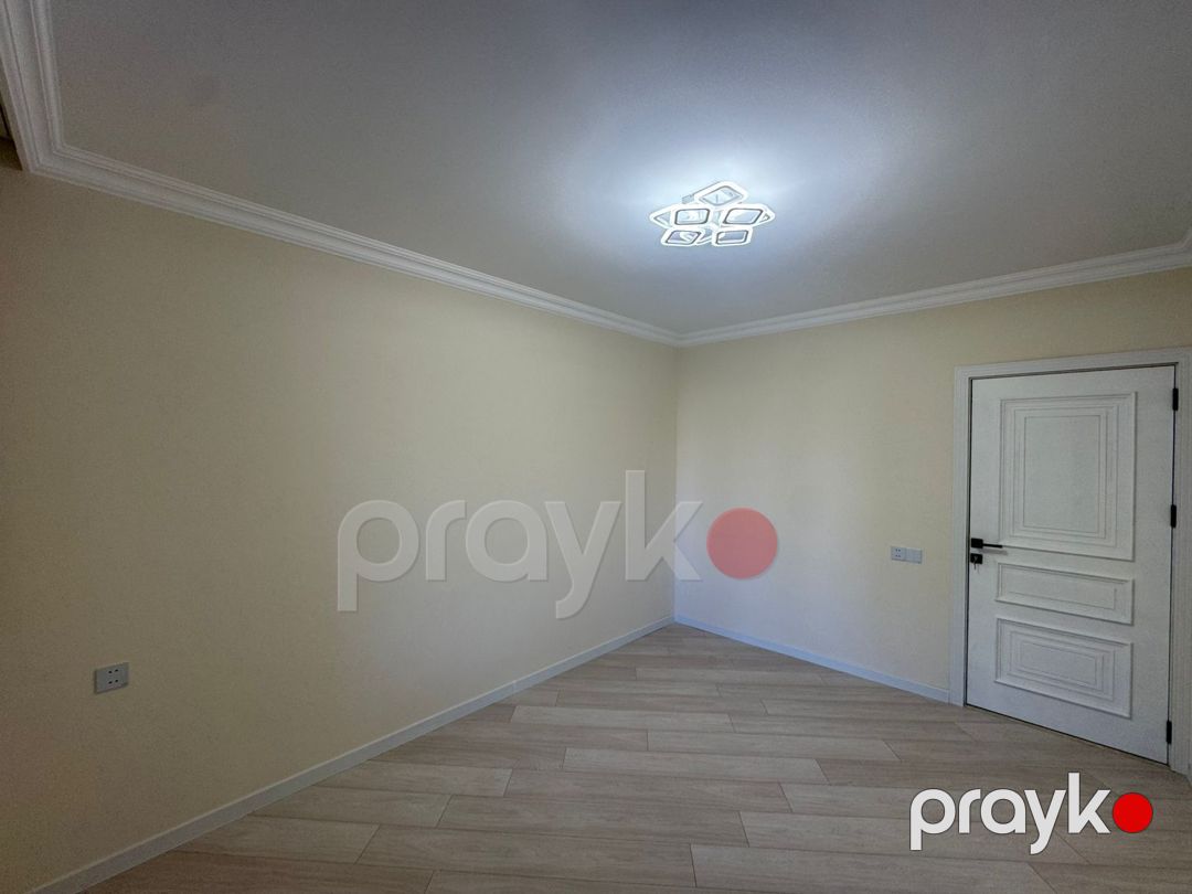 Satılır 4 otaqlı köhnə tikili 105 m² — Mənzil, Bakı (11)