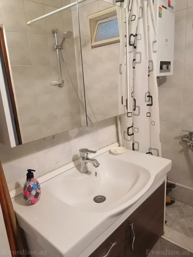 Satılır 3 otaqlı Mənzil Köhnə tikili 80 m² Bakı, Yasamal r., Elmlər Akademiyası m — Mənzil, Bakı (6)
