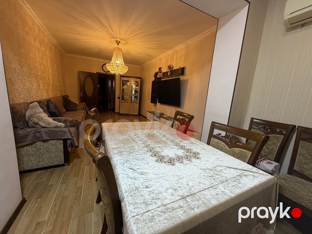 ev eşyalariyla birlikde satilir Həyətli mənzil – yaşıllıqla — Ev, villa, Bakı (6)