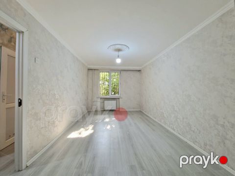 Satılır 2 otaqlı köhnə tikili 55 m² — Bakı