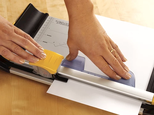 Paper Trimmer Fellowes Atom A4 — Ofis texnikası və istehlak malları, Bakı (2)