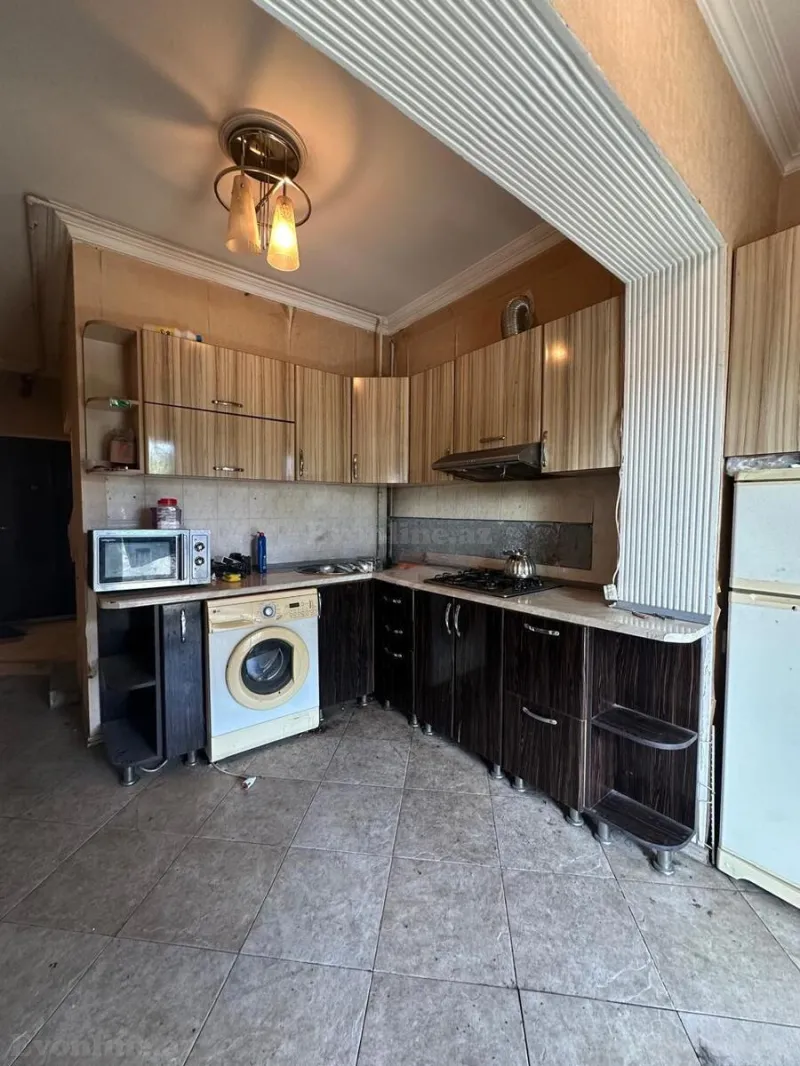 Satılır 3 otaqlı Mənzil Köhnə tikili 80 m² Bakı, Yasamal r — Mənzil, Bakı (2)