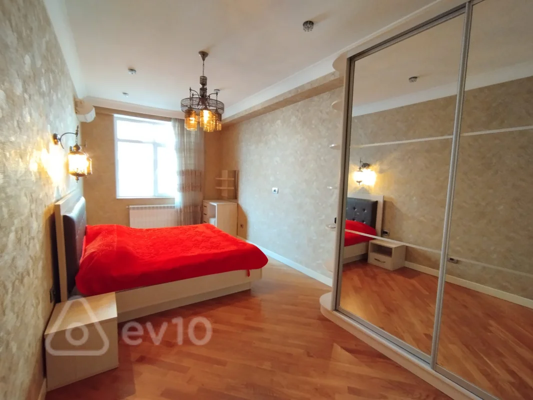 3 otaqlı mənzil, 170 m², м 28 мая — kirayə — Mənzil, Bakı (12)