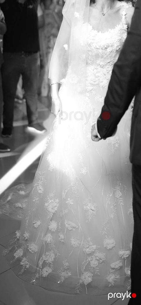 Bu gözel bəxt gətirən Pronovias firmaya məxsus gəlinlik satılır — Bakı