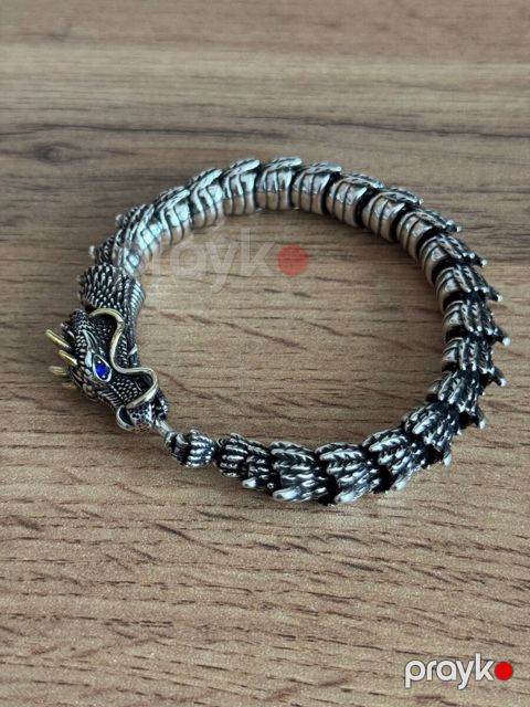 Qolbaq Dragon titanium fidget — Bakı