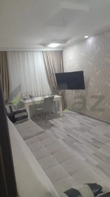 4 otaqlı mənzil Köhnə tikili Satılır, Yeni Günəşli qəs., Suraxanı, Bakı — Bakı